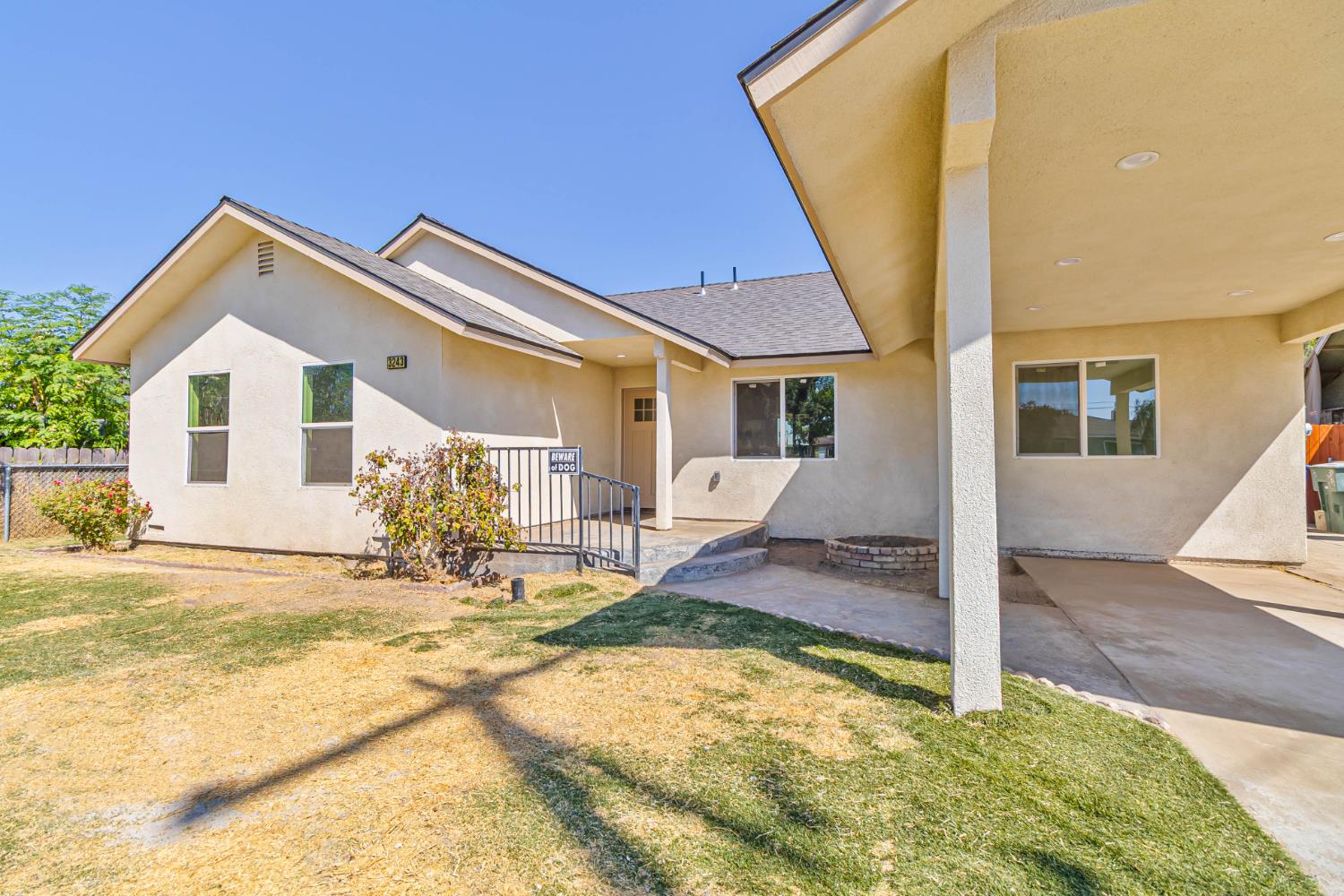 3243 E Simpson Ave, Fresno, CA 93703