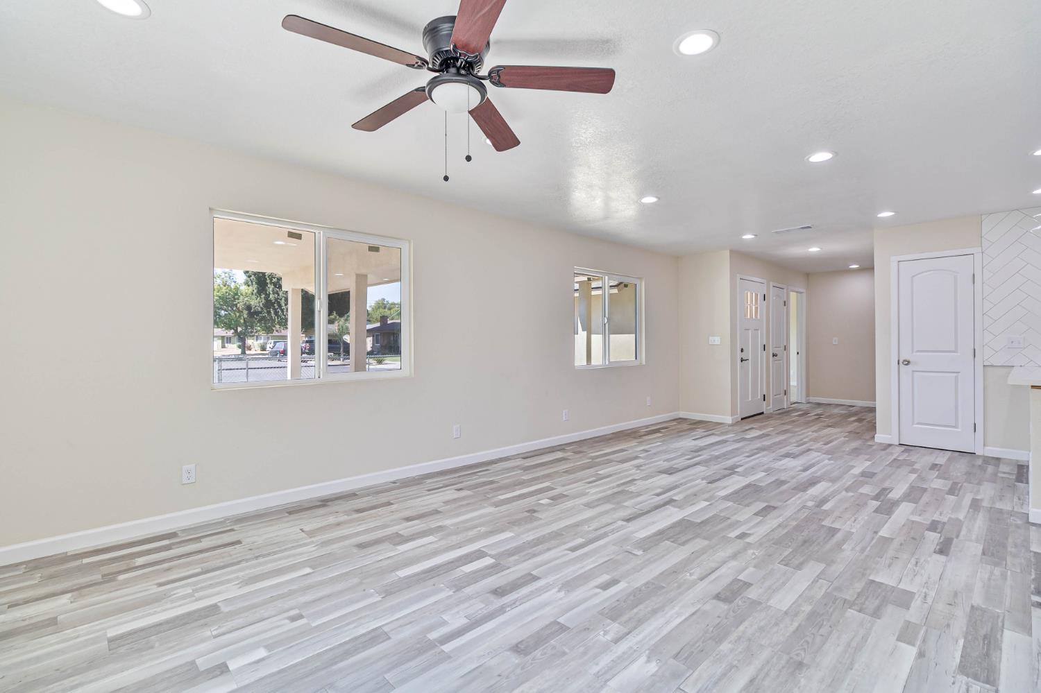 3243 E Simpson Ave, Fresno, CA 93703