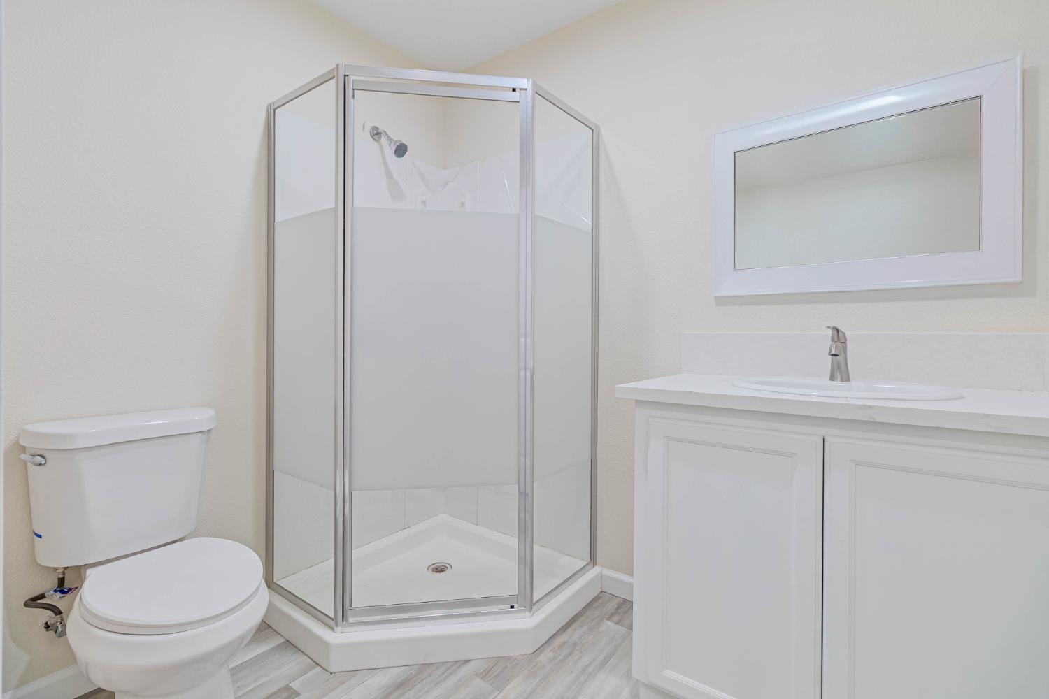 3243 E Simpson Ave, Fresno, CA 93703