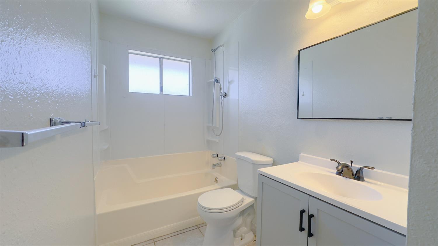 700 S Corcoran Ave, Avenal, CA 93204