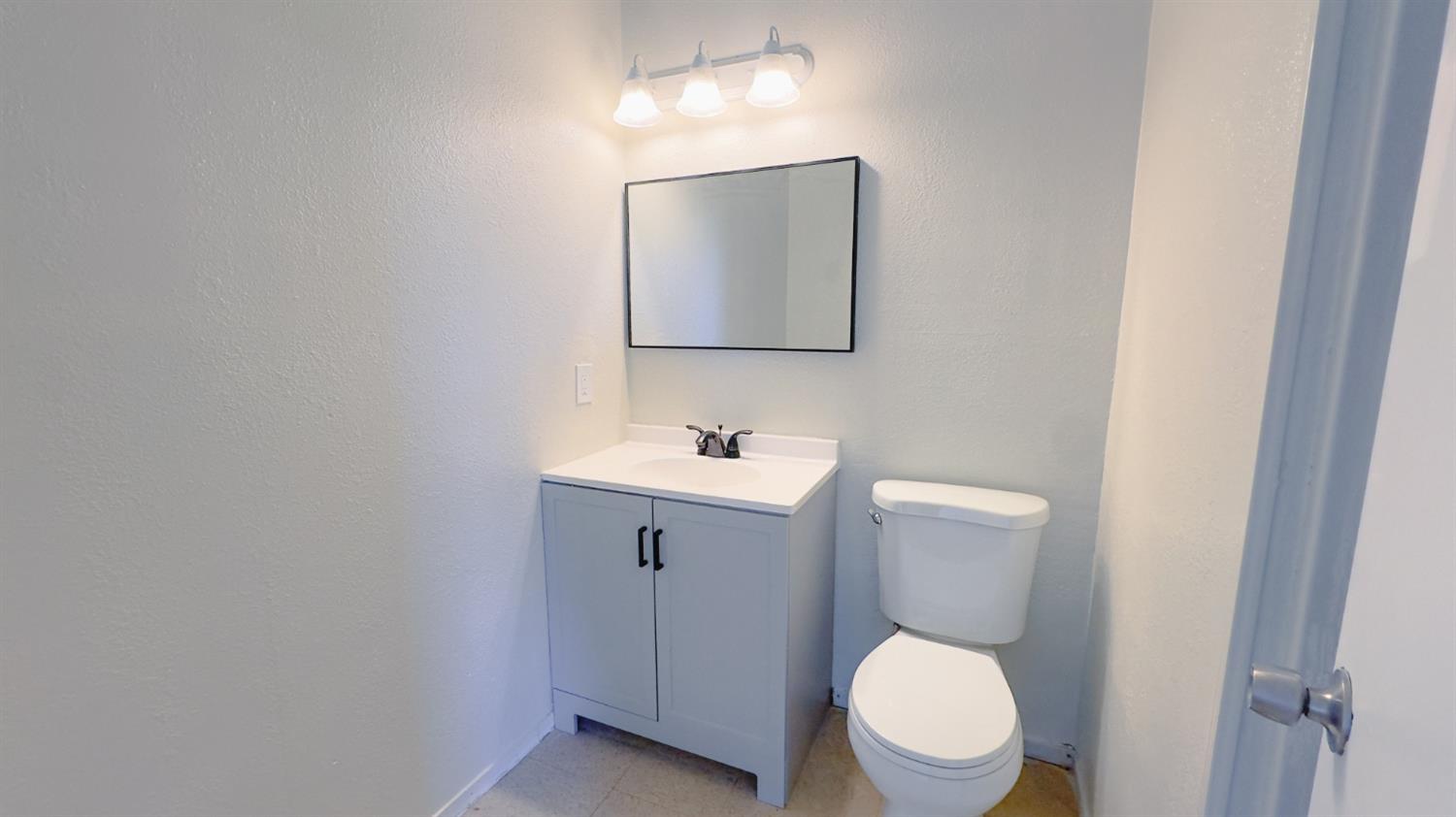 700 S Corcoran Ave, Avenal, CA 93204
