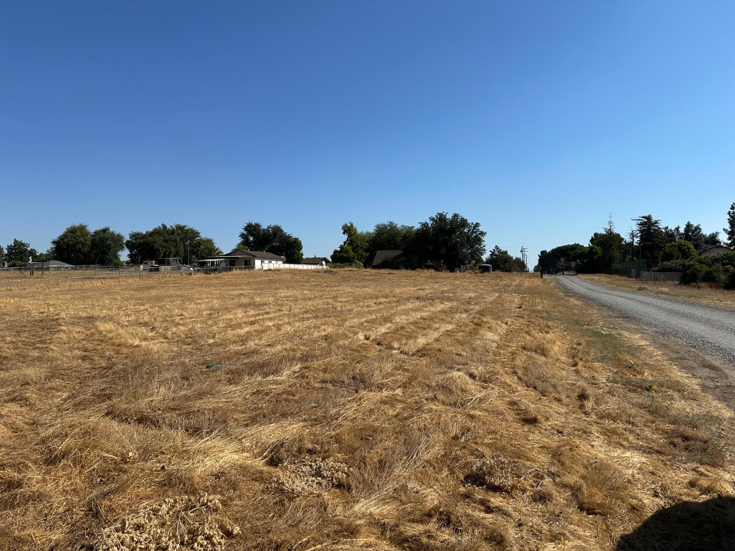 5494 E International Ave, Clovis, CA 93619