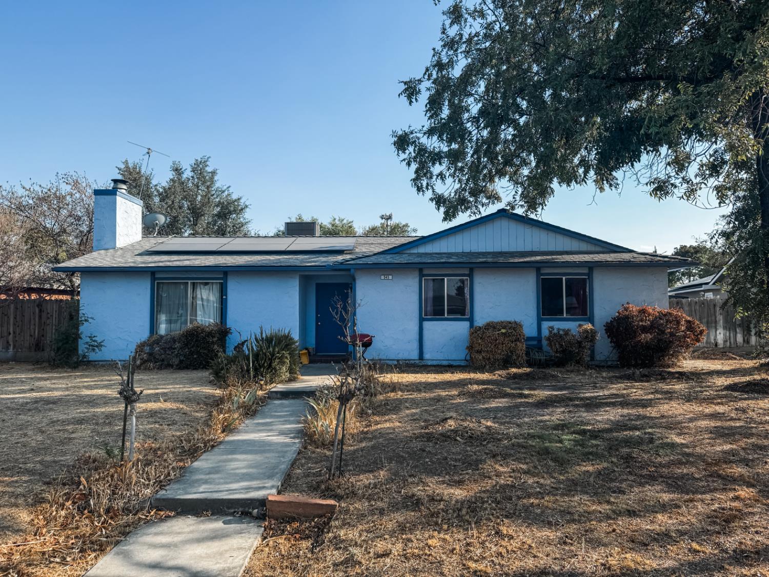 545 dovewood Ct, Coalinga, CA 93210
