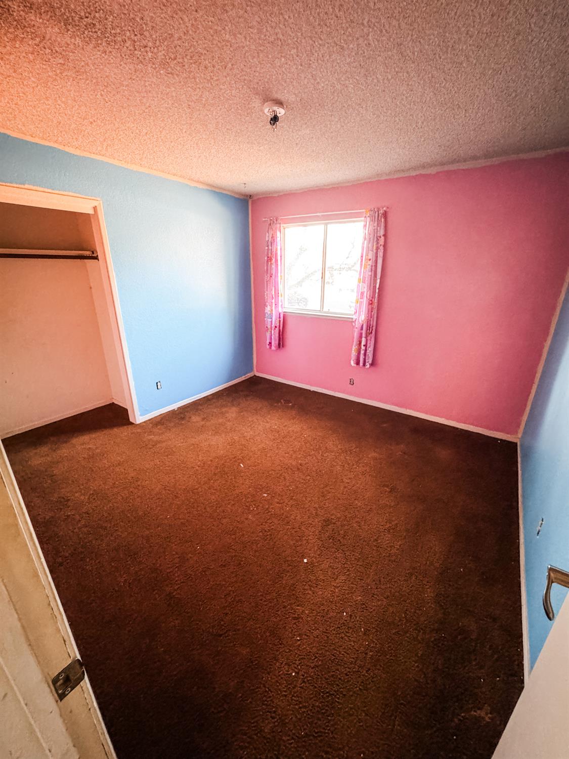 545 dovewood Ct, Coalinga, CA 93210