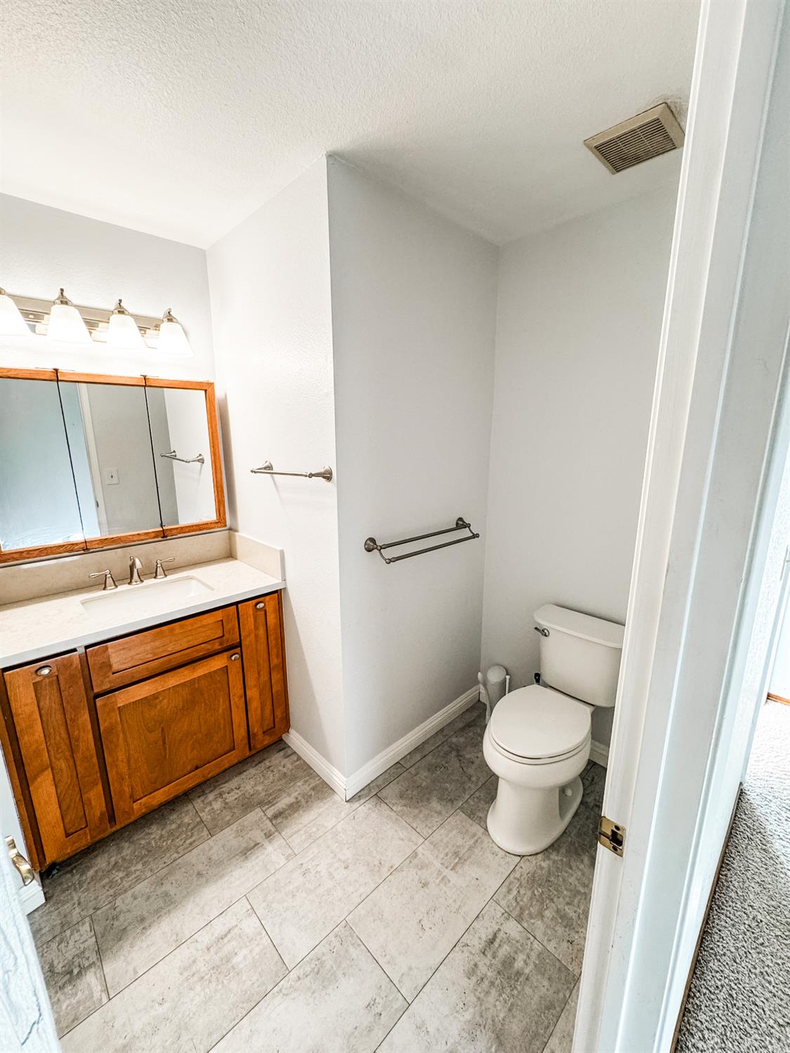 545 dovewood Ct, Coalinga, CA 93210