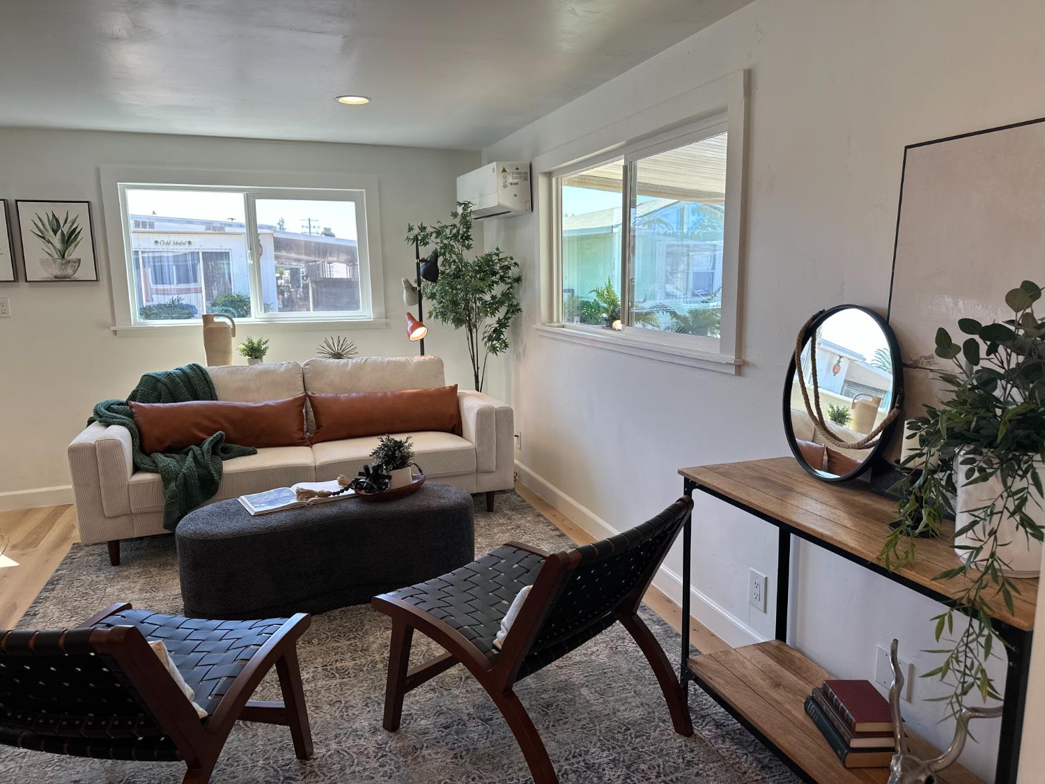 225 N Akers Rd #308, Visalia, CA 93291