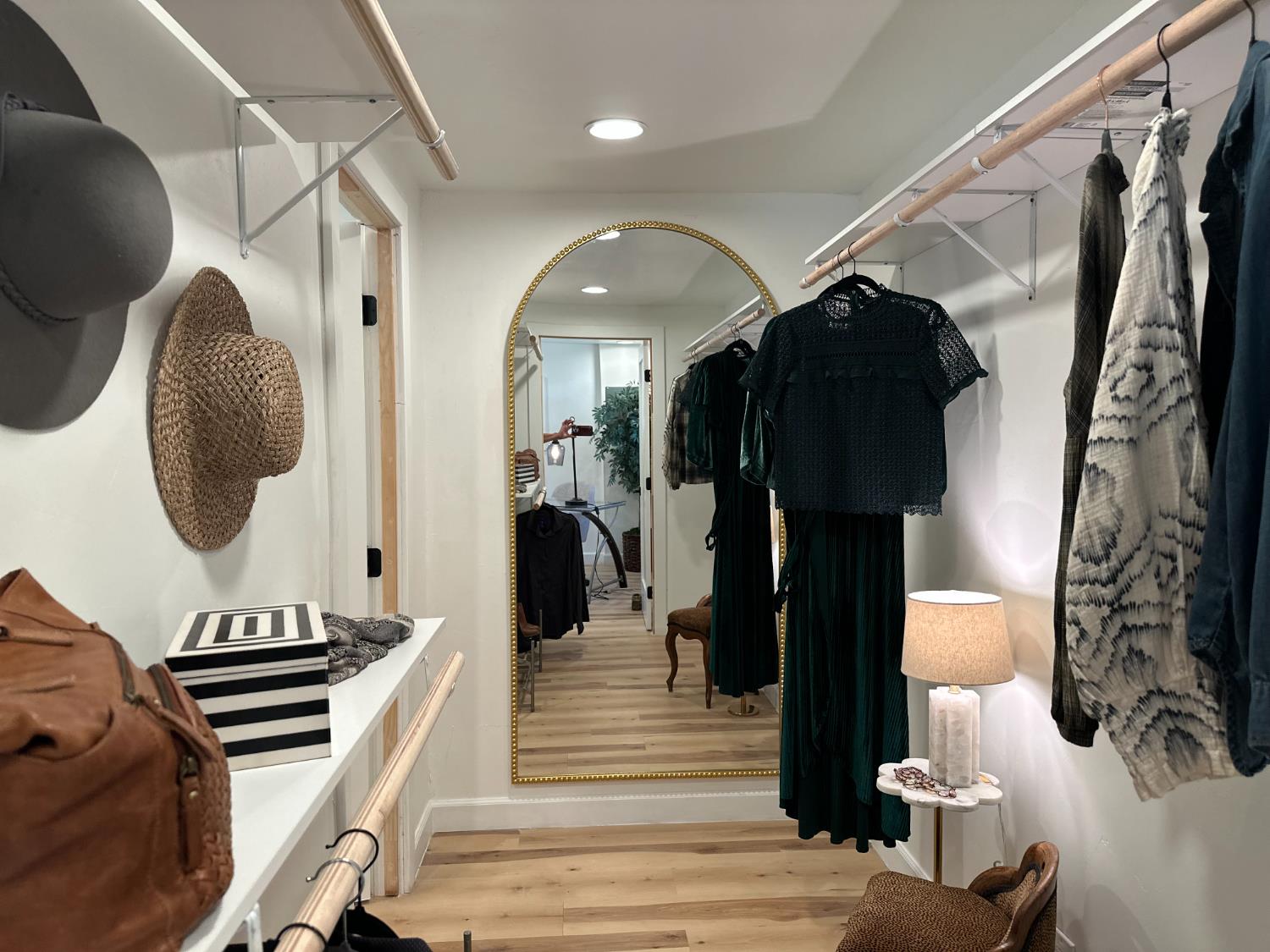 225 N Akers Rd #308, Visalia, CA 93291