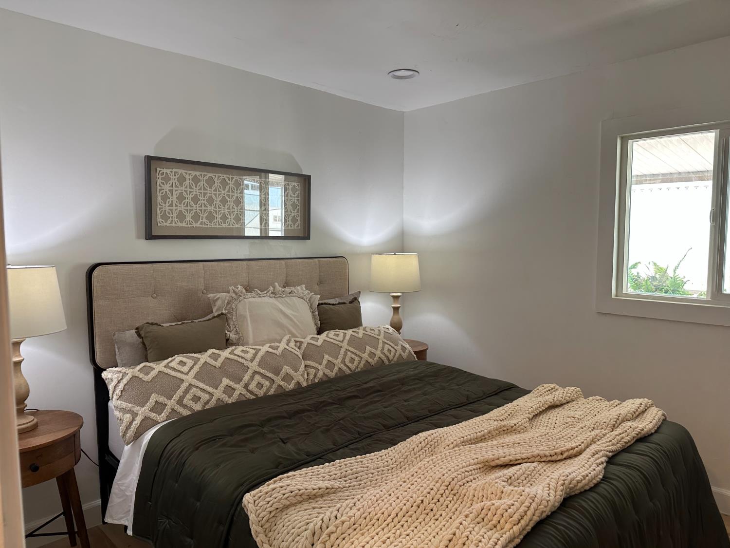 225 N Akers Rd #308, Visalia, CA 93291