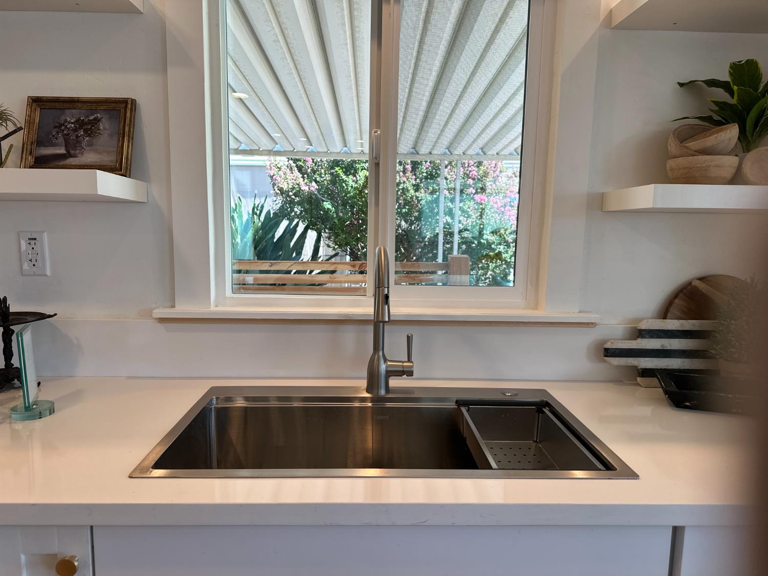 225 N Akers Rd #308, Visalia, CA 93291