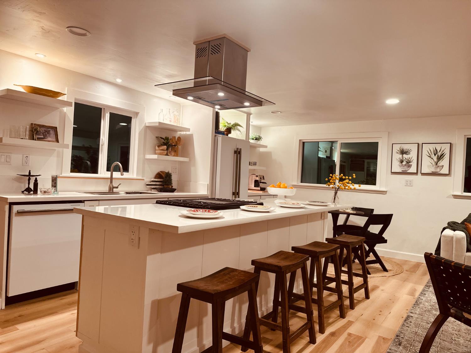 225 N Akers Rd #308, Visalia, CA 93291