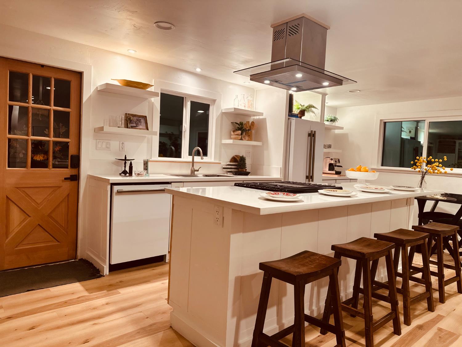 225 N Akers Rd #308, Visalia, CA 93291