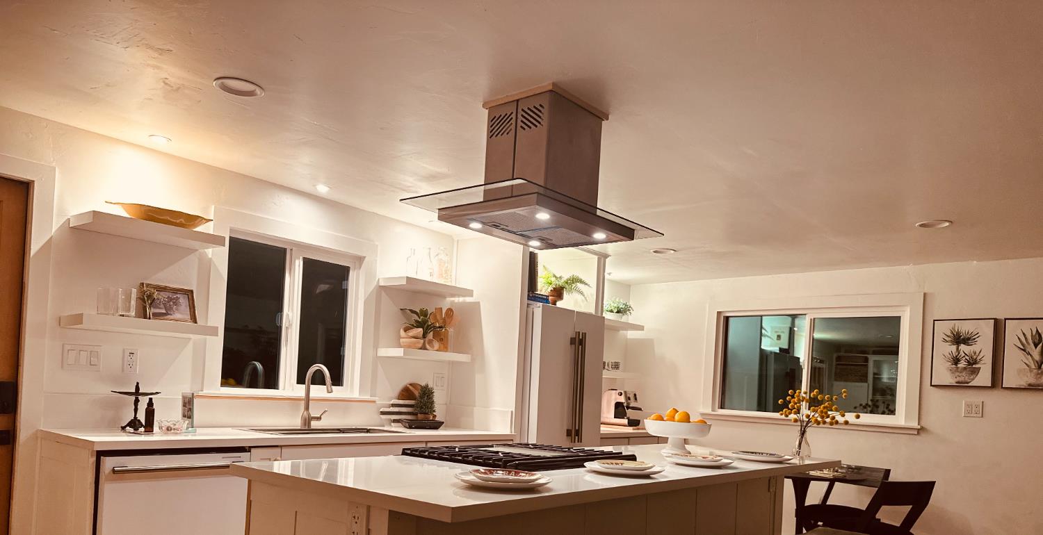 225 N Akers Rd #308, Visalia, CA 93291