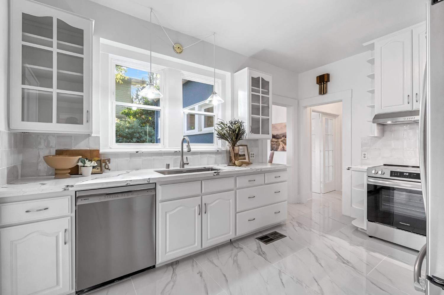 721 E Home Ave, Fresno, CA 93728