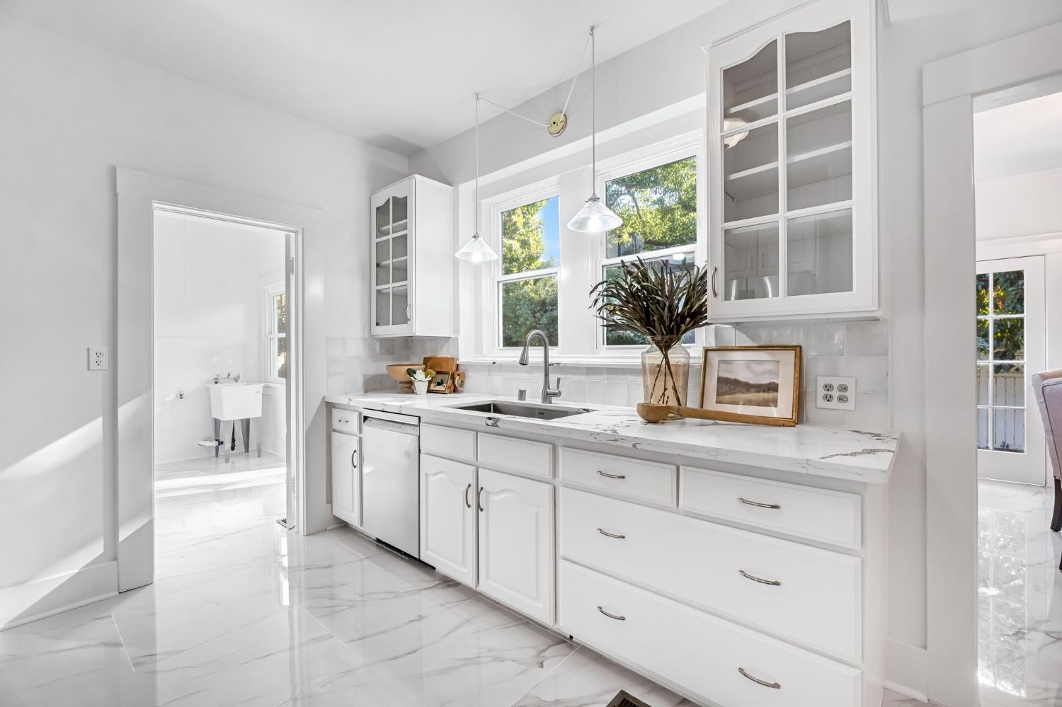 721 E Home Ave, Fresno, CA 93728