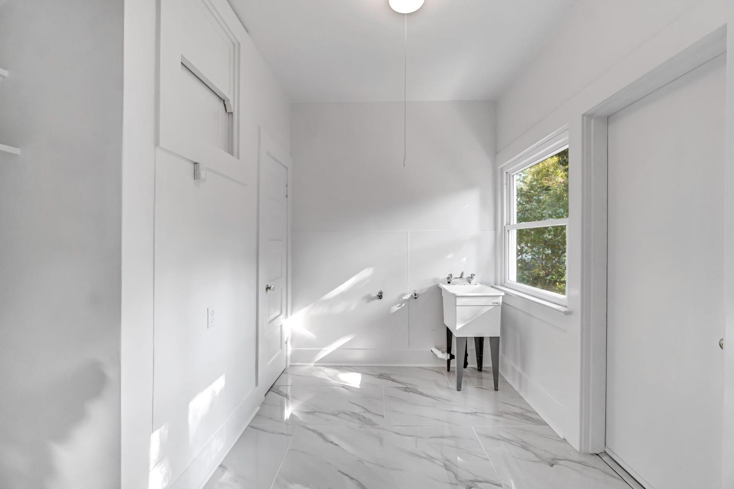 721 E Home Ave, Fresno, CA 93728