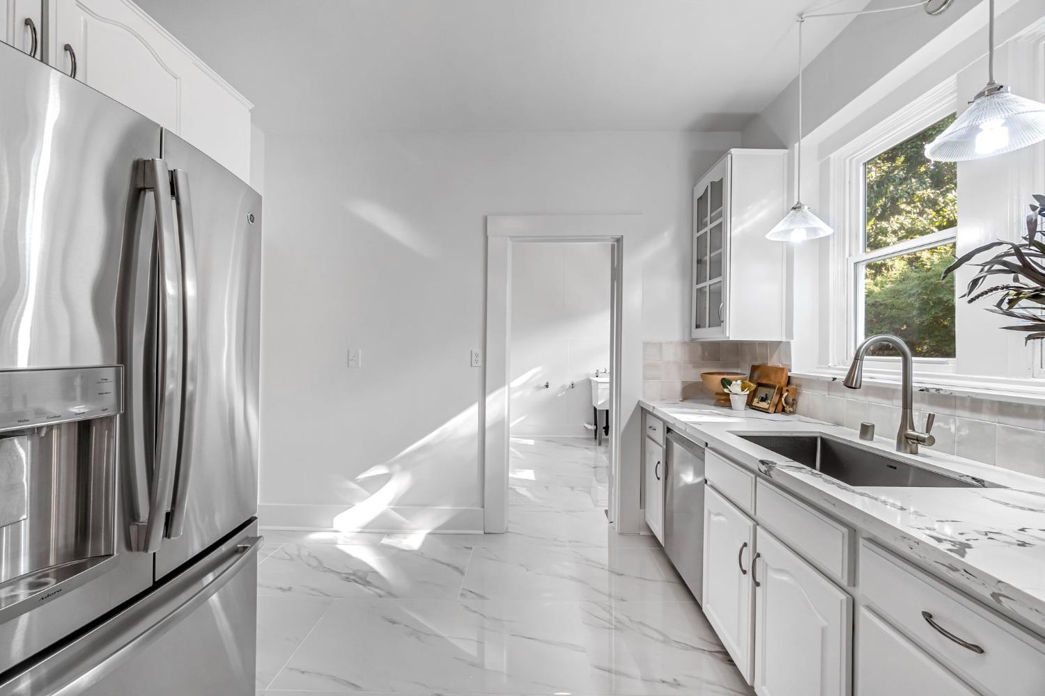 721 E Home Ave, Fresno, CA 93728