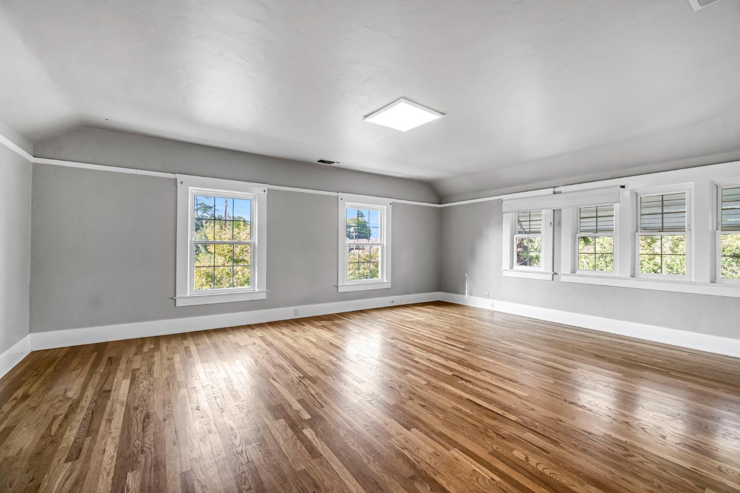 721 E Home Ave, Fresno, CA 93728