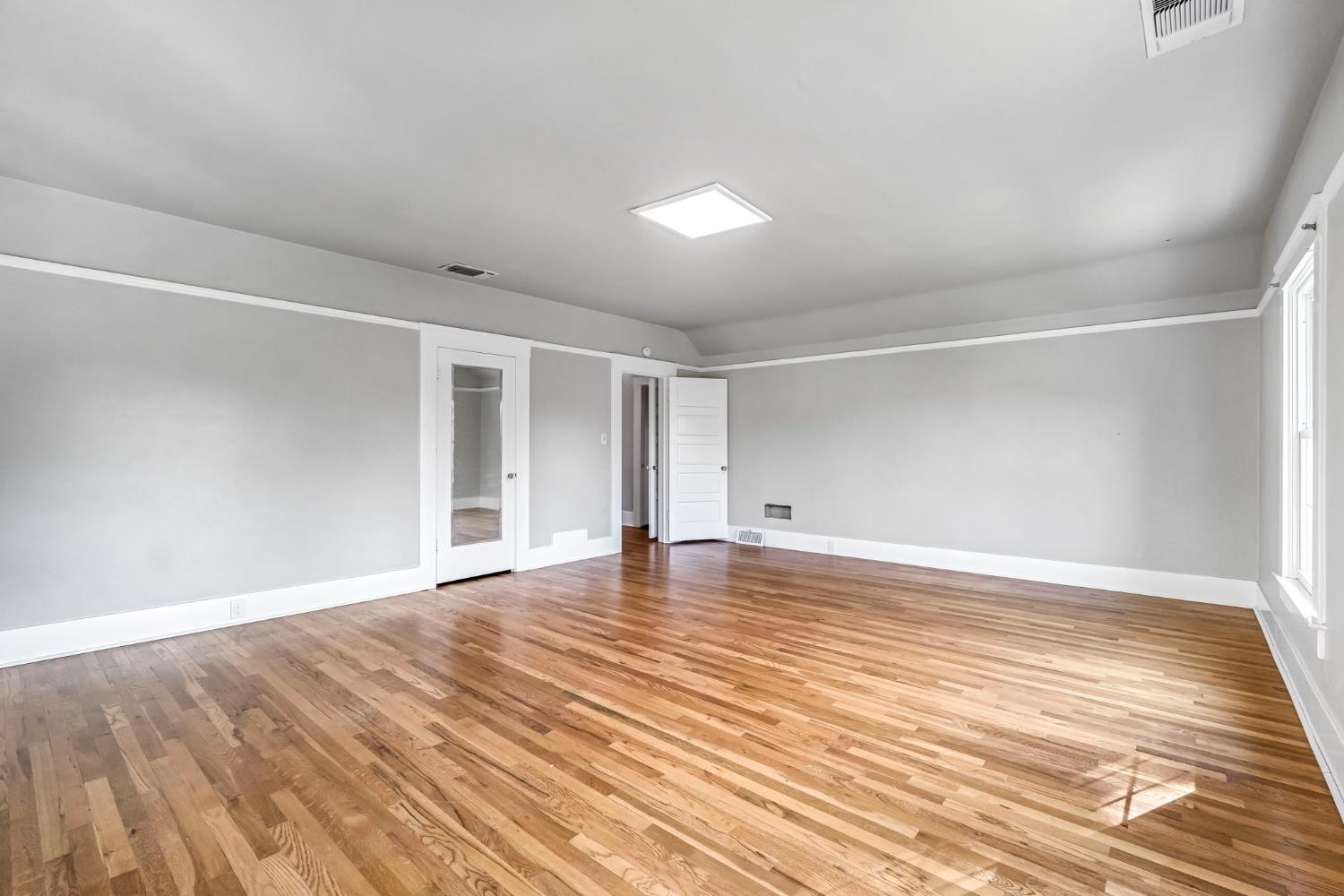 721 E Home Ave, Fresno, CA 93728