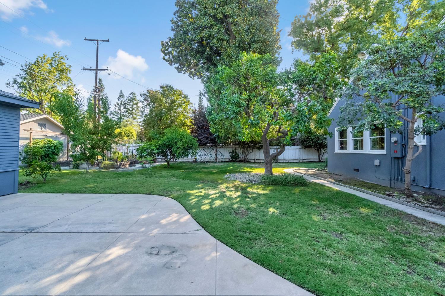 721 E Home Ave, Fresno, CA 93728