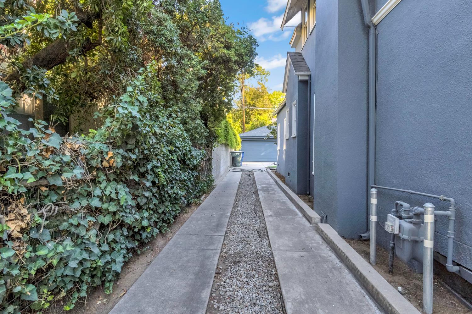 721 E Home Ave, Fresno, CA 93728