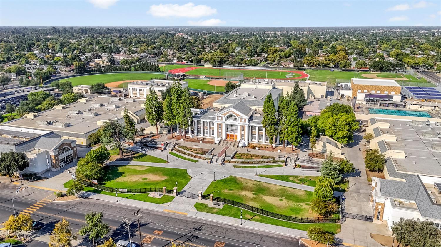 721 E Home Ave, Fresno, CA 93728