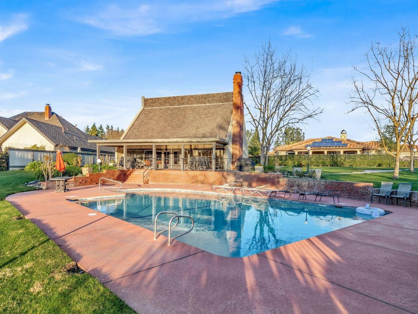 2555 W Bluff Ave #152, Fresno, CA 93711