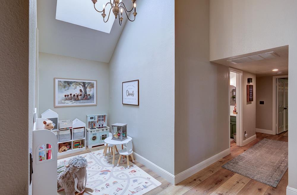 2555 W Bluff Ave #152, Fresno, CA 93711