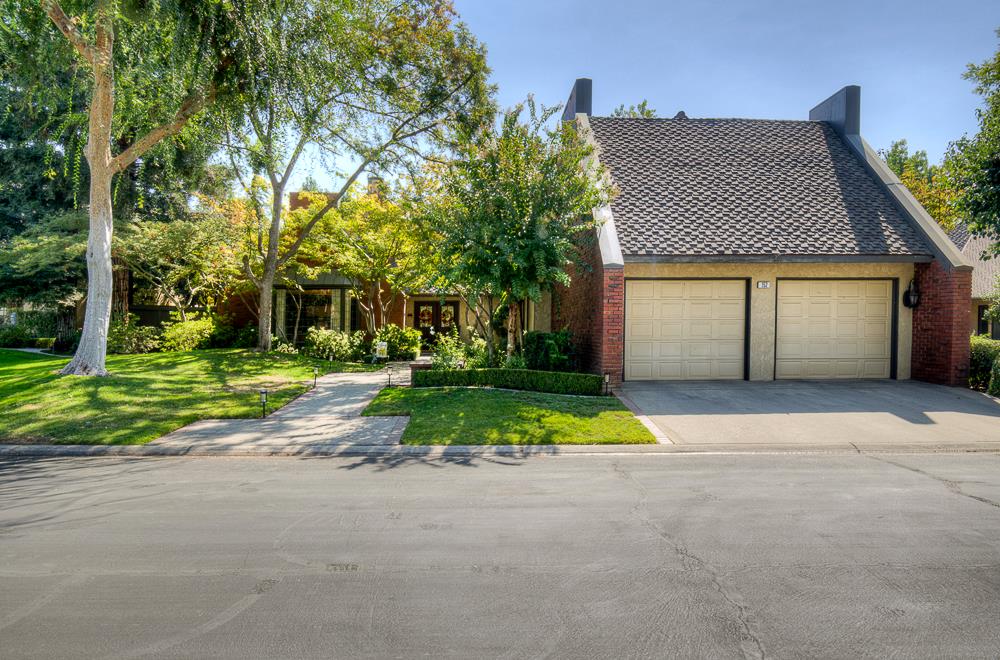 2555 W Bluff Ave #152, Fresno, CA 93711