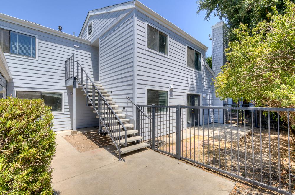 7675 N 1st St #117, Fresno, CA 93720