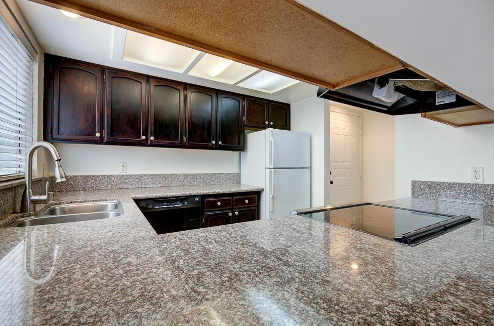 7675 N 1st St #117, Fresno, CA 93720