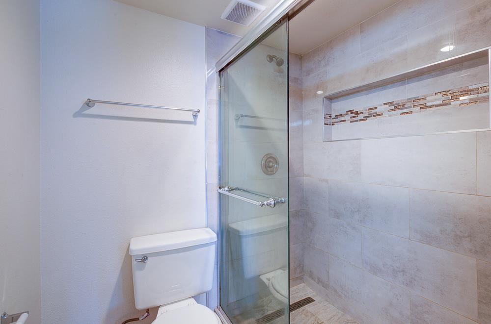 7675 N 1st St #117, Fresno, CA 93720