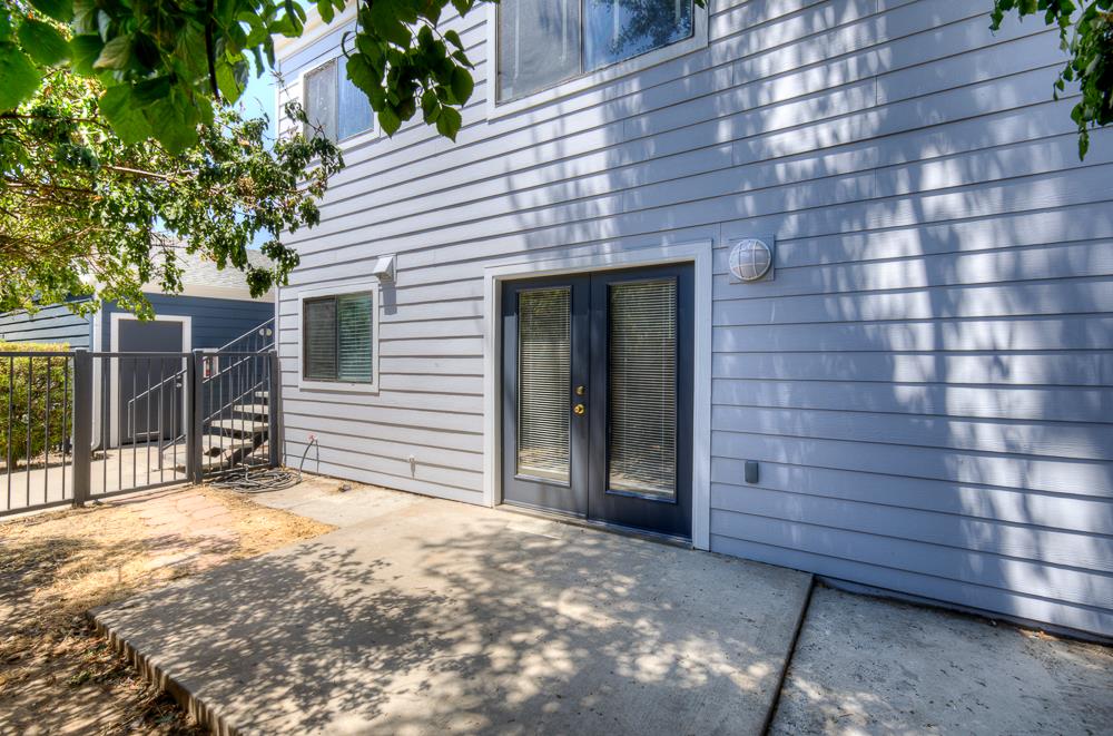 7675 N 1st St #117, Fresno, CA 93720