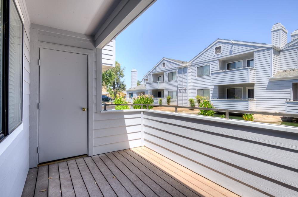 7675 N 1st St #117, Fresno, CA 93720