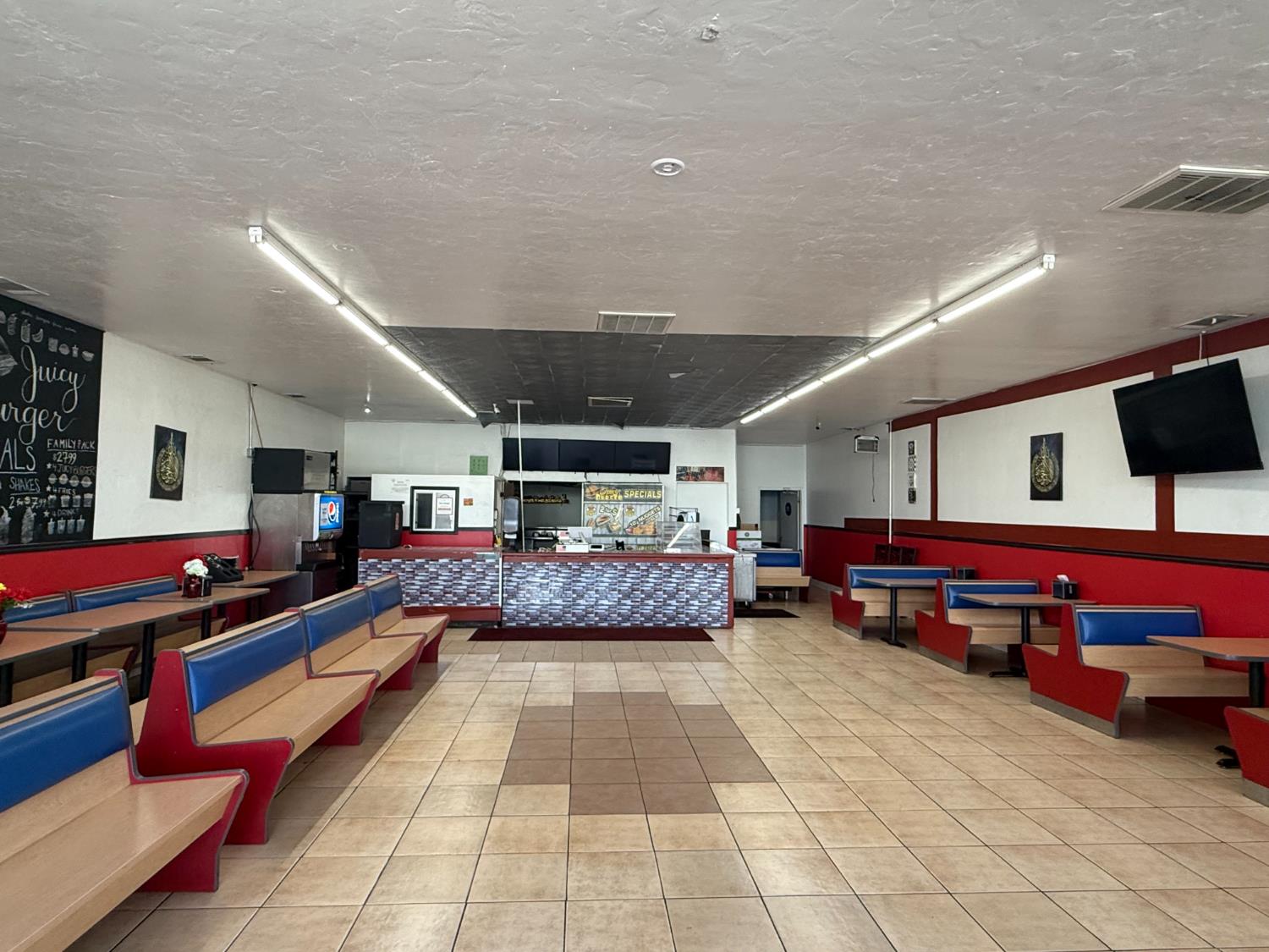 3720 E Olive Ave Ave, Fresno, CA 93702