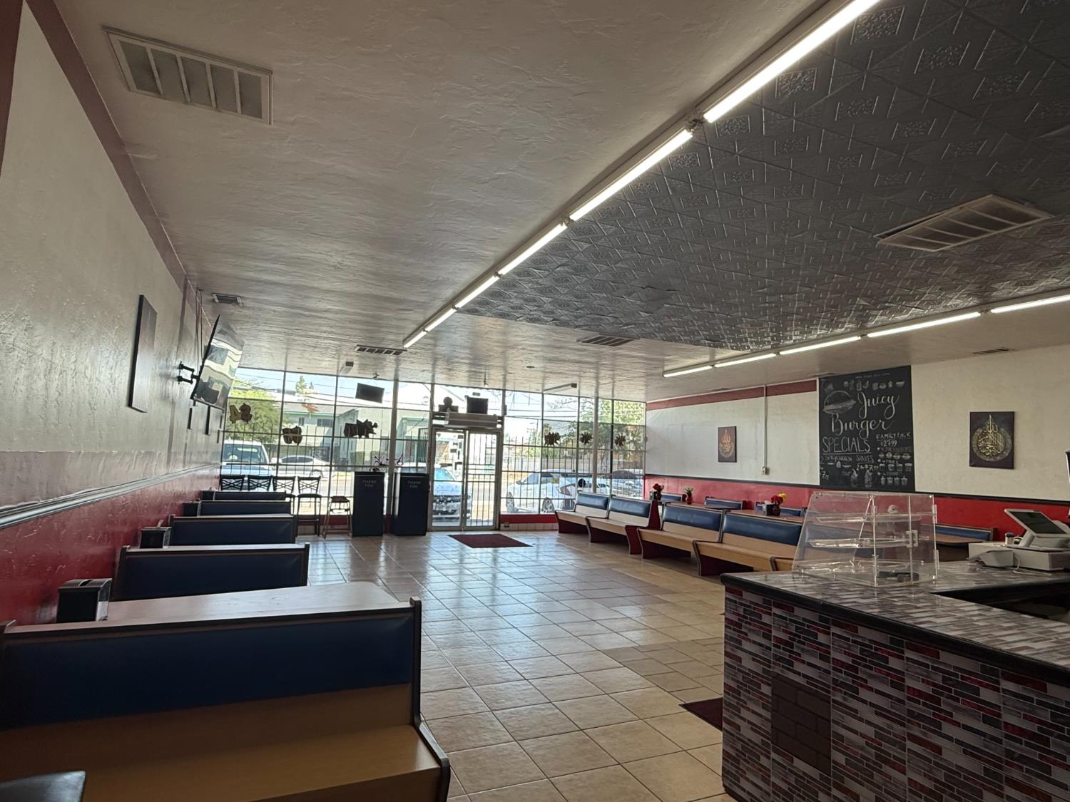 3720 E Olive Ave Ave, Fresno, CA 93702