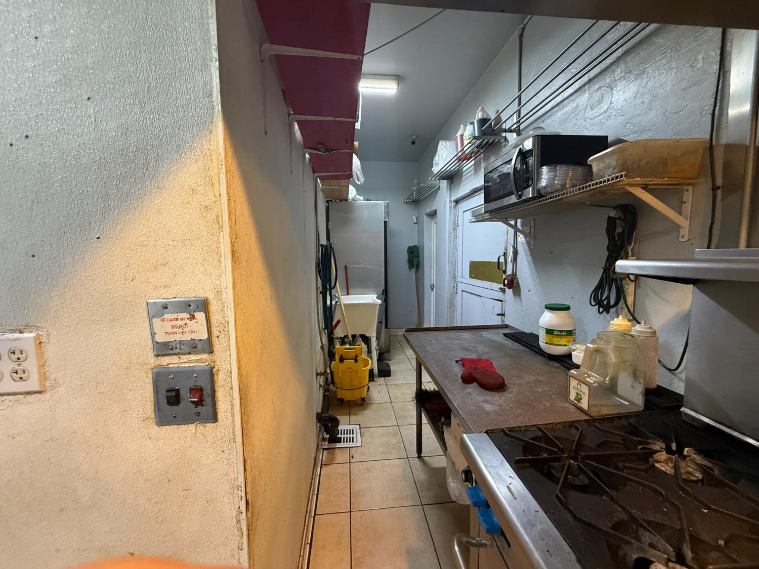 3720 E Olive Ave Ave, Fresno, CA 93702