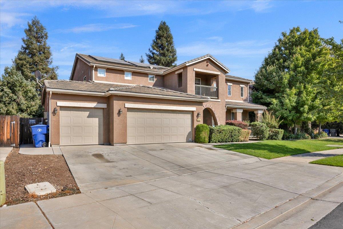 2941 Redington Ave, Clovis, CA 93619