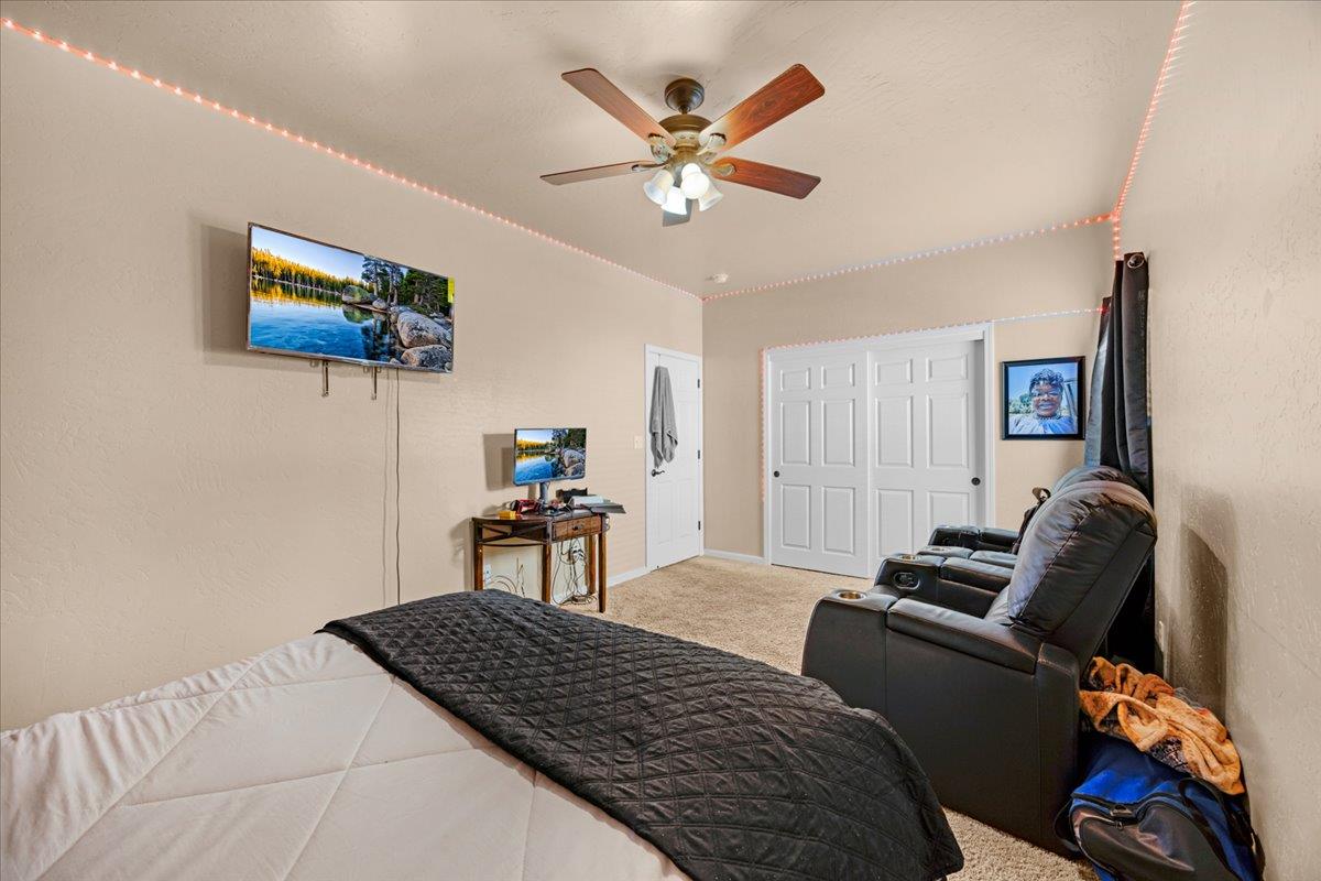 2941 Redington Ave, Clovis, CA 93619