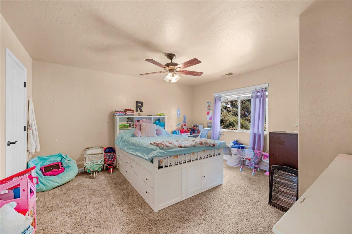 2941 Redington Ave, Clovis, CA 93619