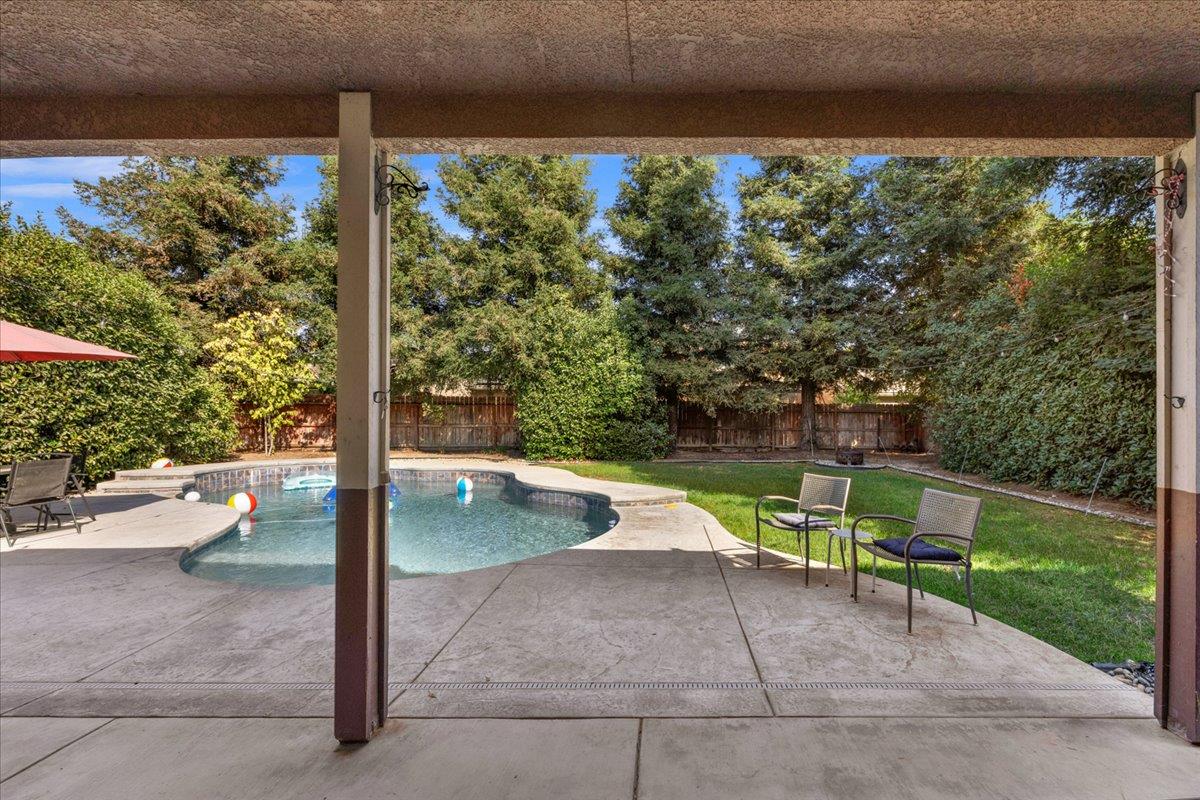2941 Redington Ave, Clovis, CA 93619
