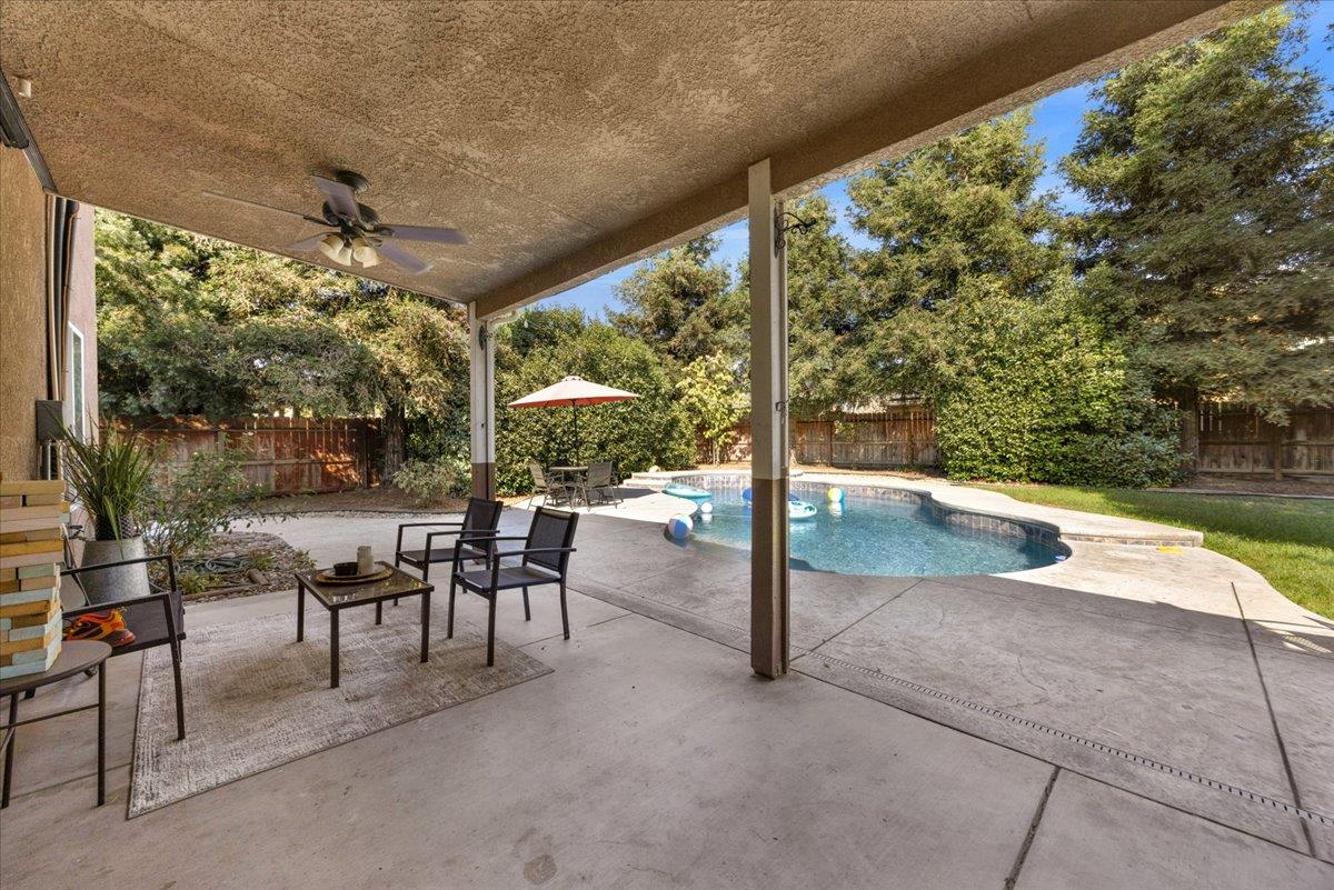 2941 Redington Ave, Clovis, CA 93619