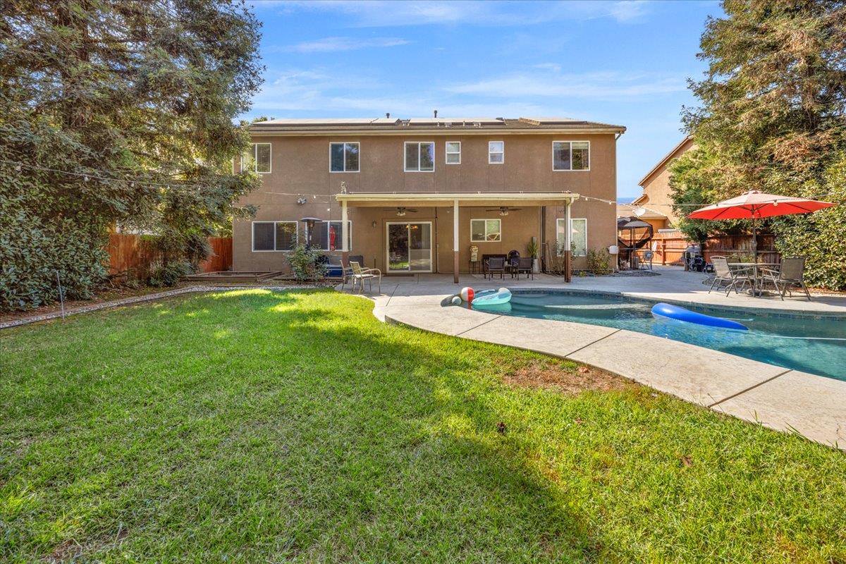 2941 Redington Ave, Clovis, CA 93619