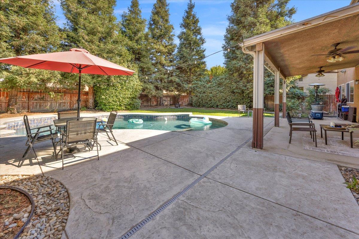 2941 Redington Ave, Clovis, CA 93619