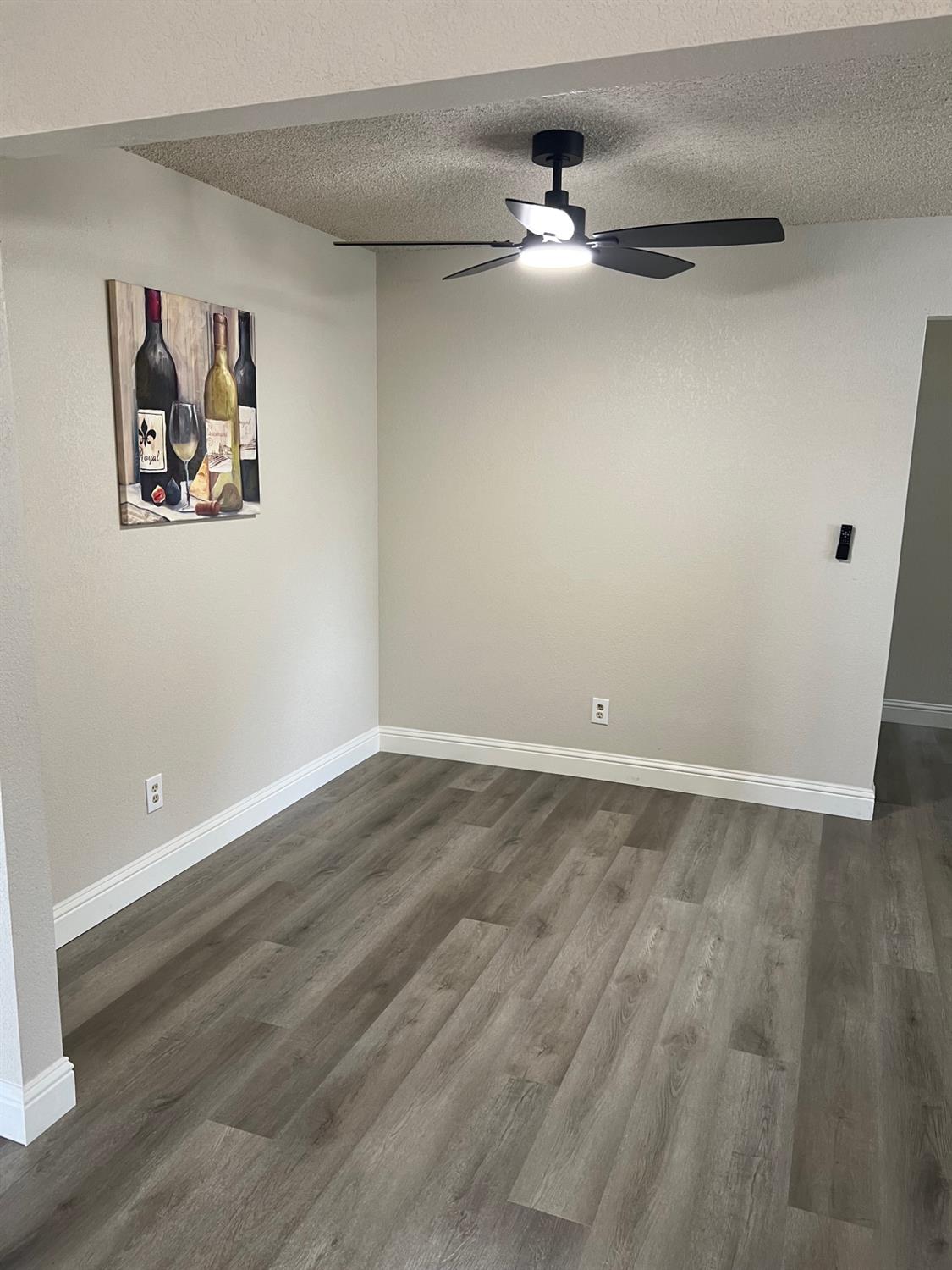 2071 E Cromwell Ave, Fresno, CA 93720