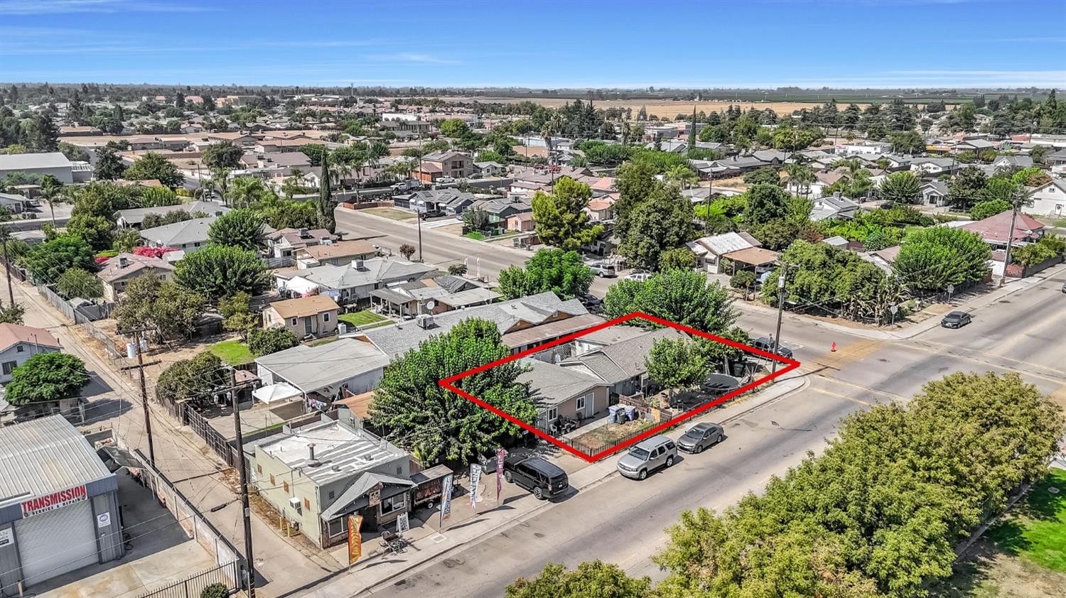 255 J St, Parlier, CA 93648