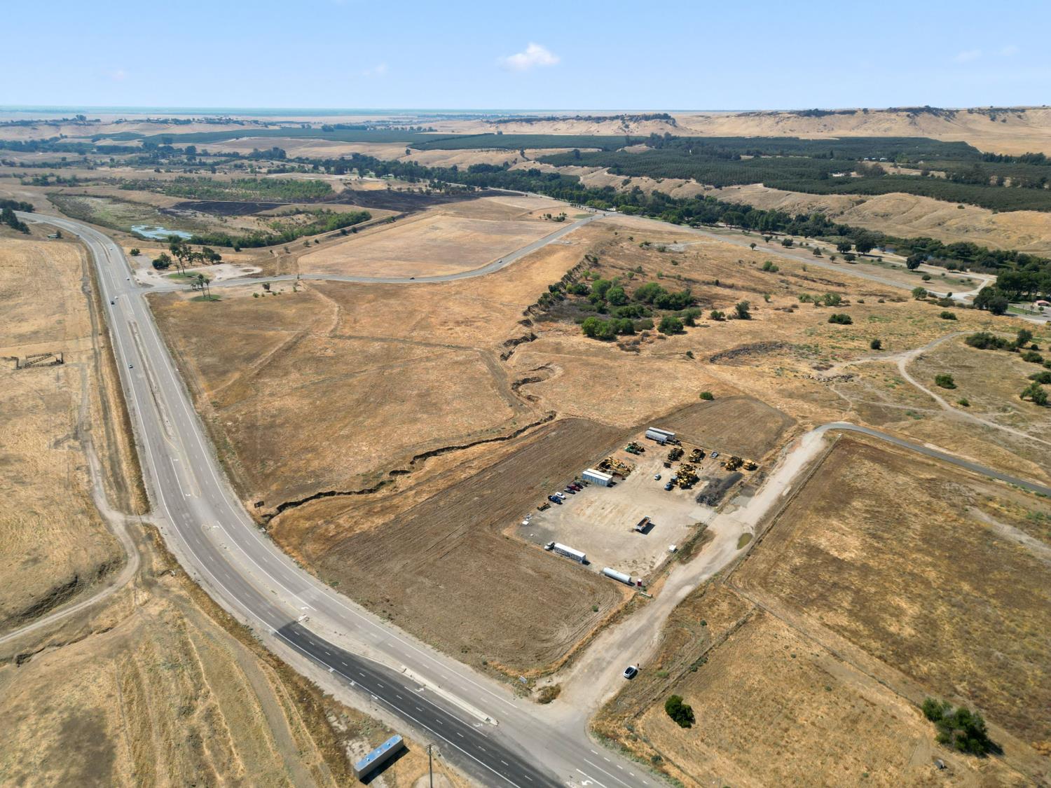 16937 N Friant Rd, Friant, CA 93626