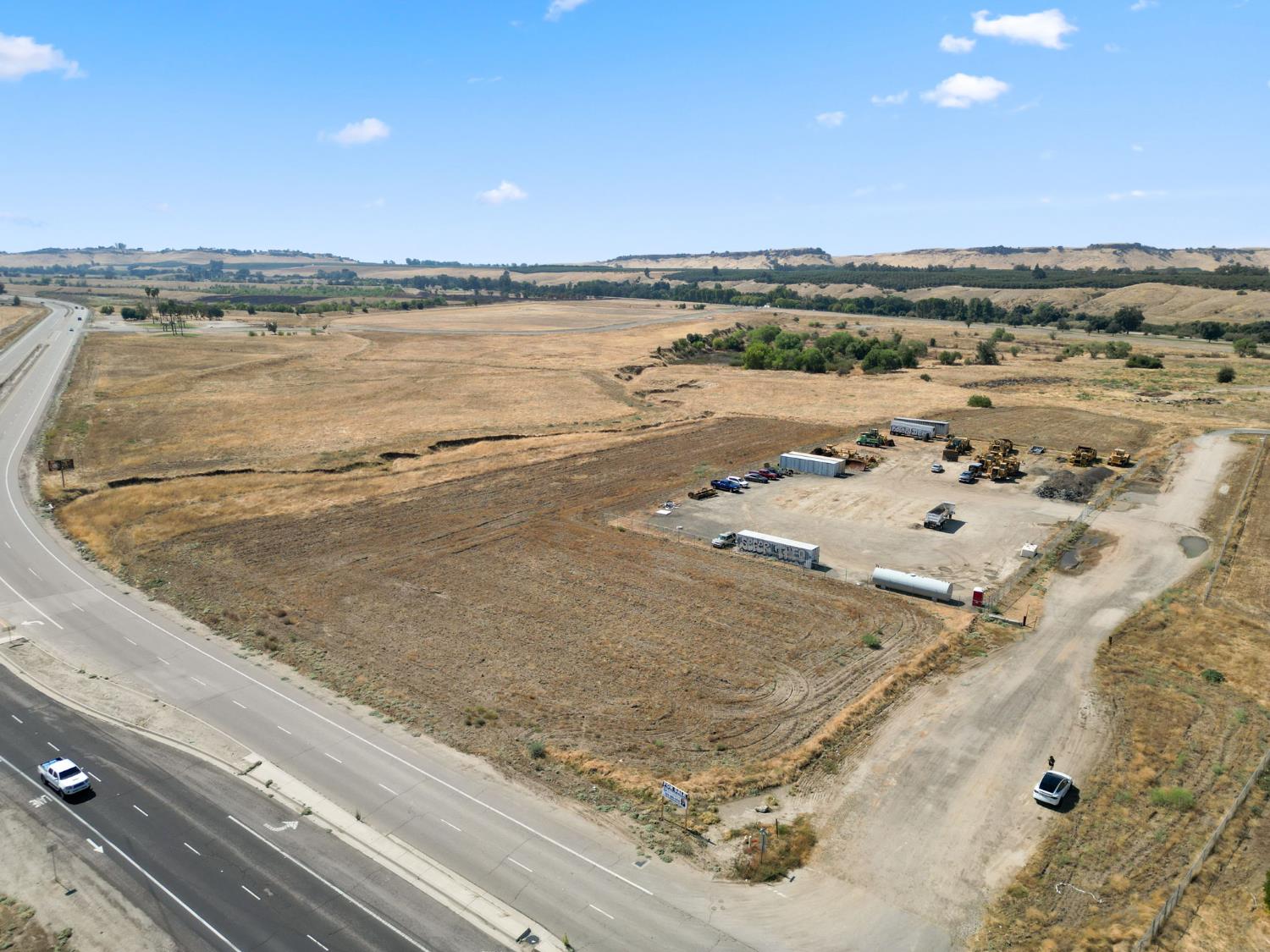 16937 N Friant Rd, Friant, CA 93626