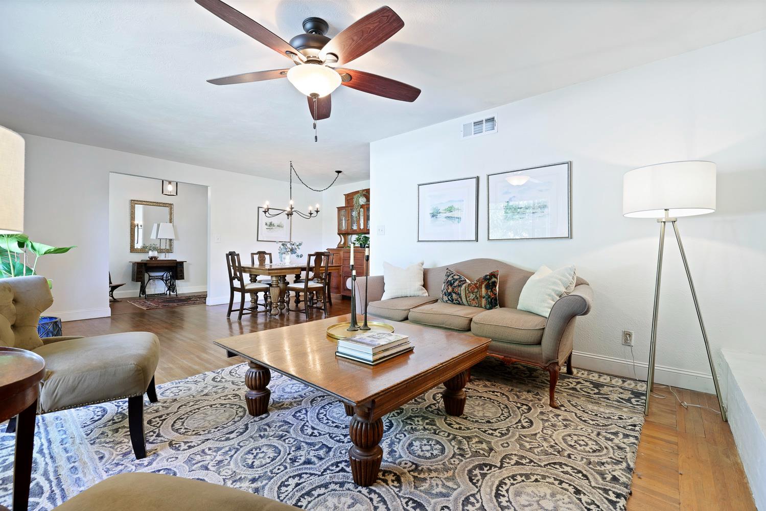 733 W Gettysburg Ave, Fresno, CA 93705