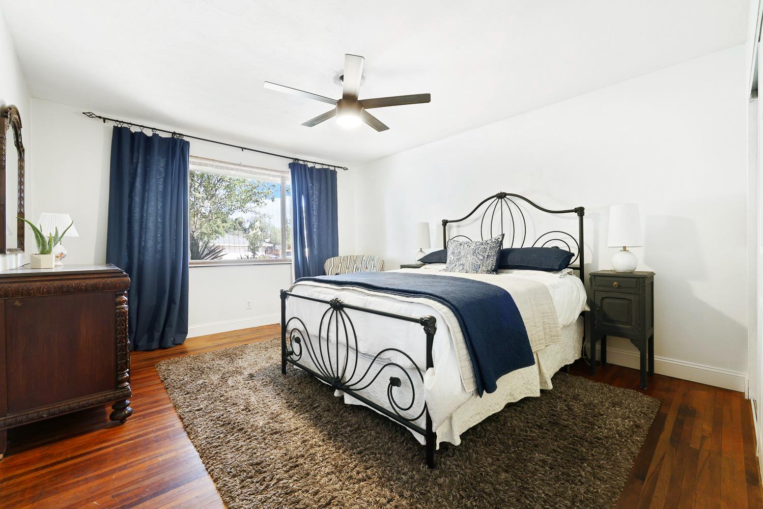 733 W Gettysburg Ave, Fresno, CA 93705