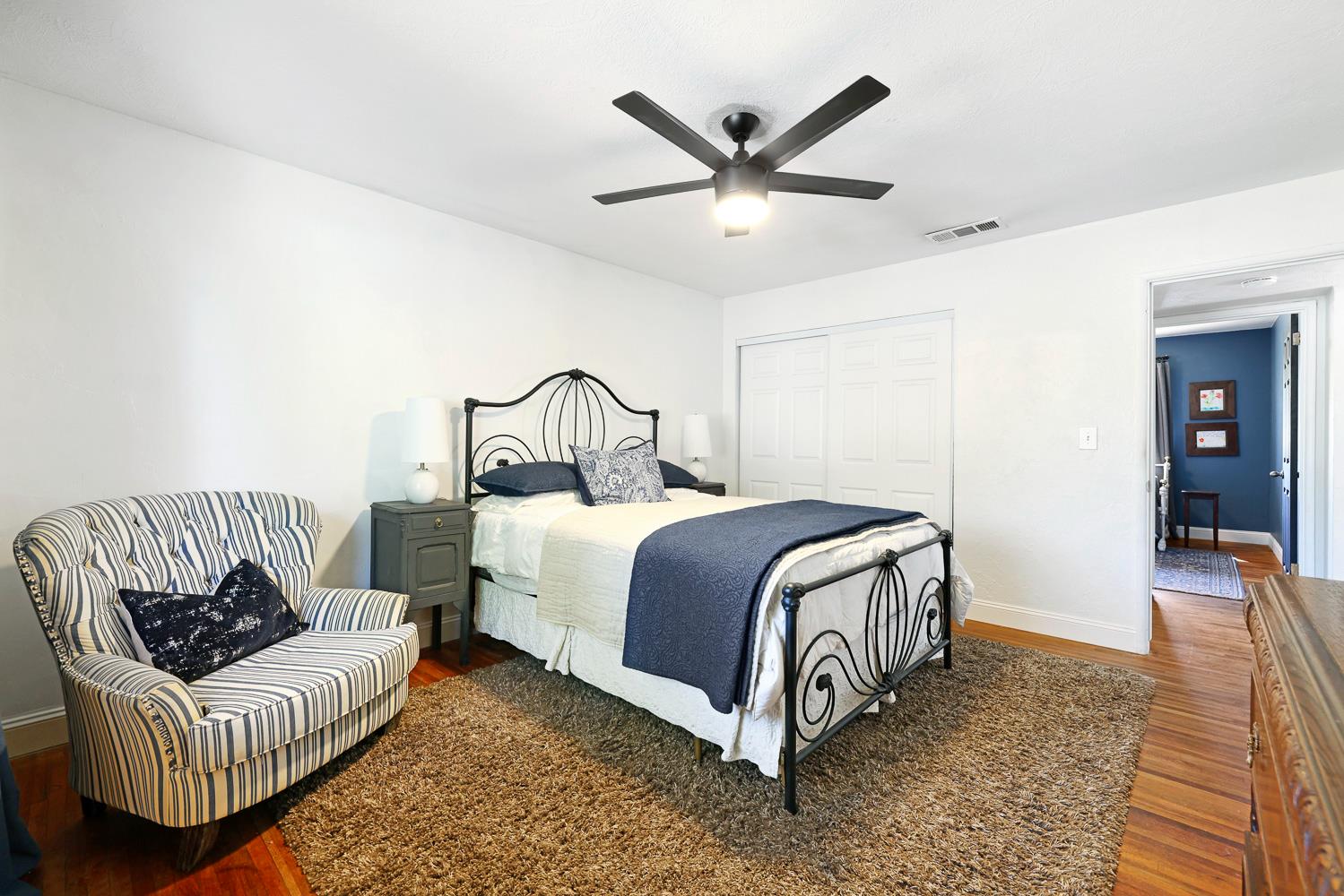 733 W Gettysburg Ave, Fresno, CA 93705